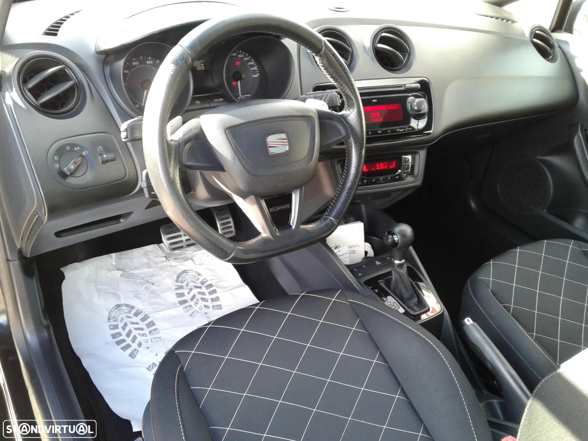 SEAT Ibiza SC 1.4 TSI Cupra DSG - 8