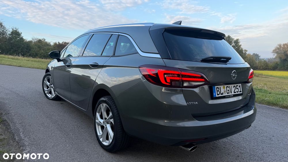 Opel Astra - 2