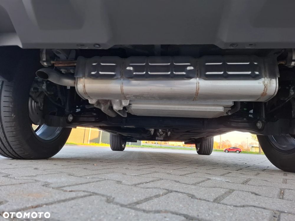 Dacia Duster 1.6 Full Hybrid 140 Journey MMT - 29