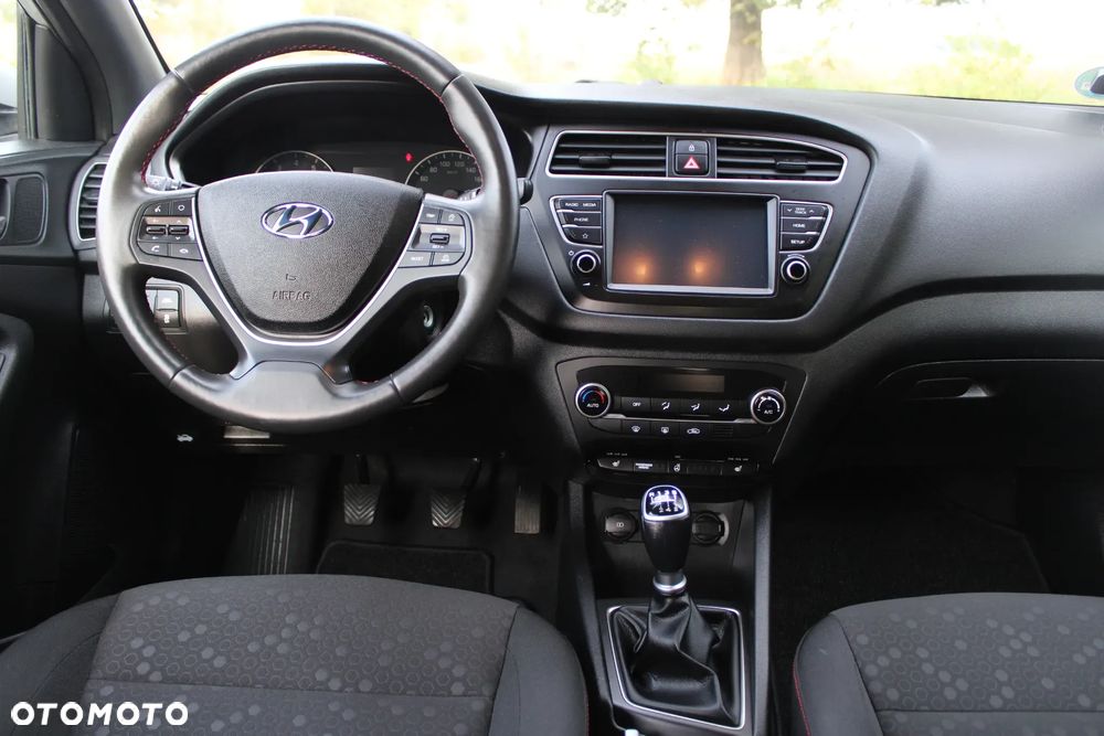 Hyundai i20 - 14