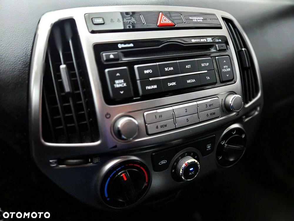 Hyundai i20 - 14