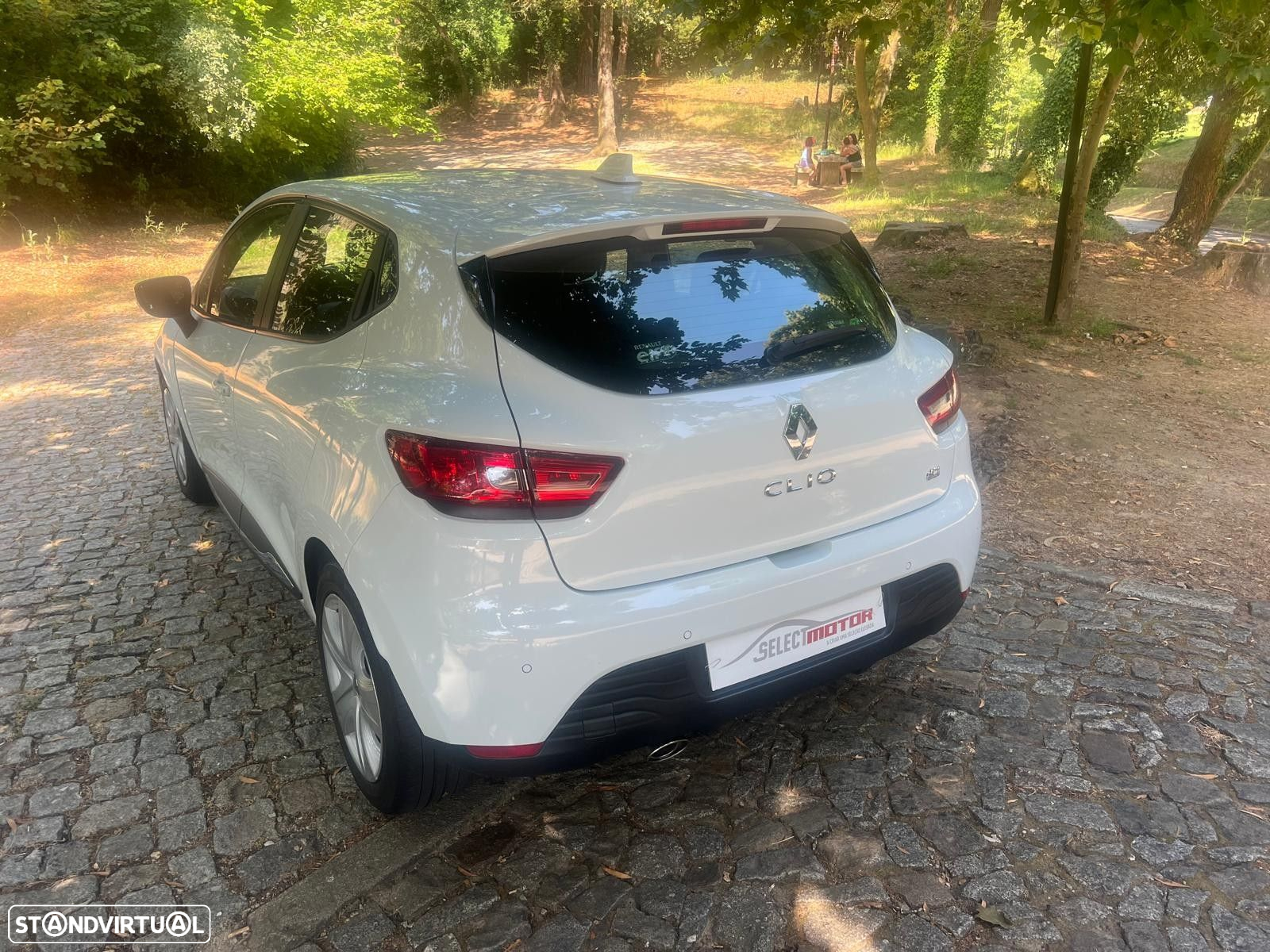 Renault Clio 1.5 dCi Comfort - 4