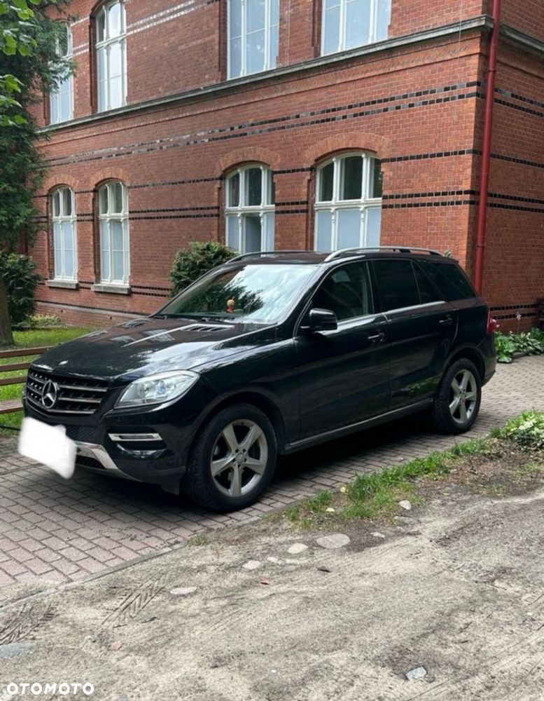 Mercedes-Benz ML 350 BlueTec 4-Matic - 3