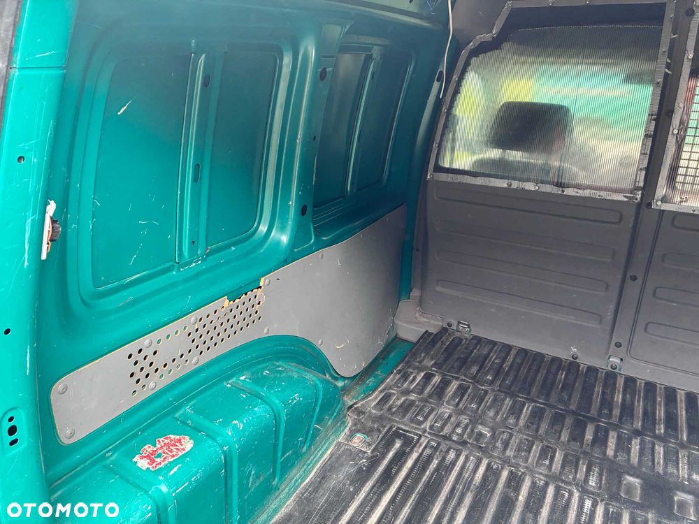 Volkswagen Caddy - 6