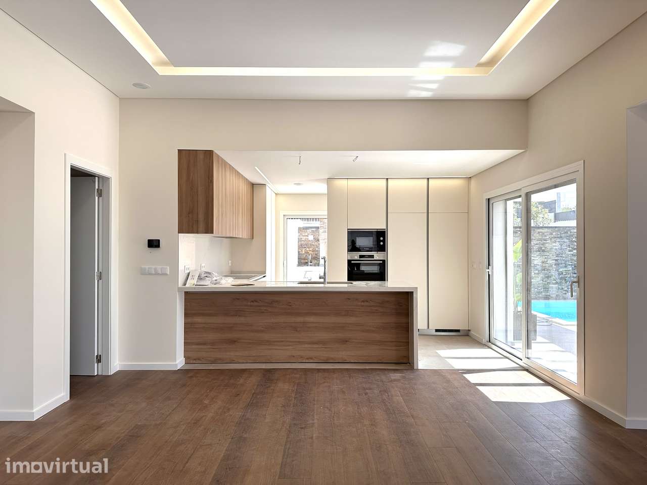 Moradia Nova T4 Isolada com Piscina e Jardim - Grande imagem: 5/17