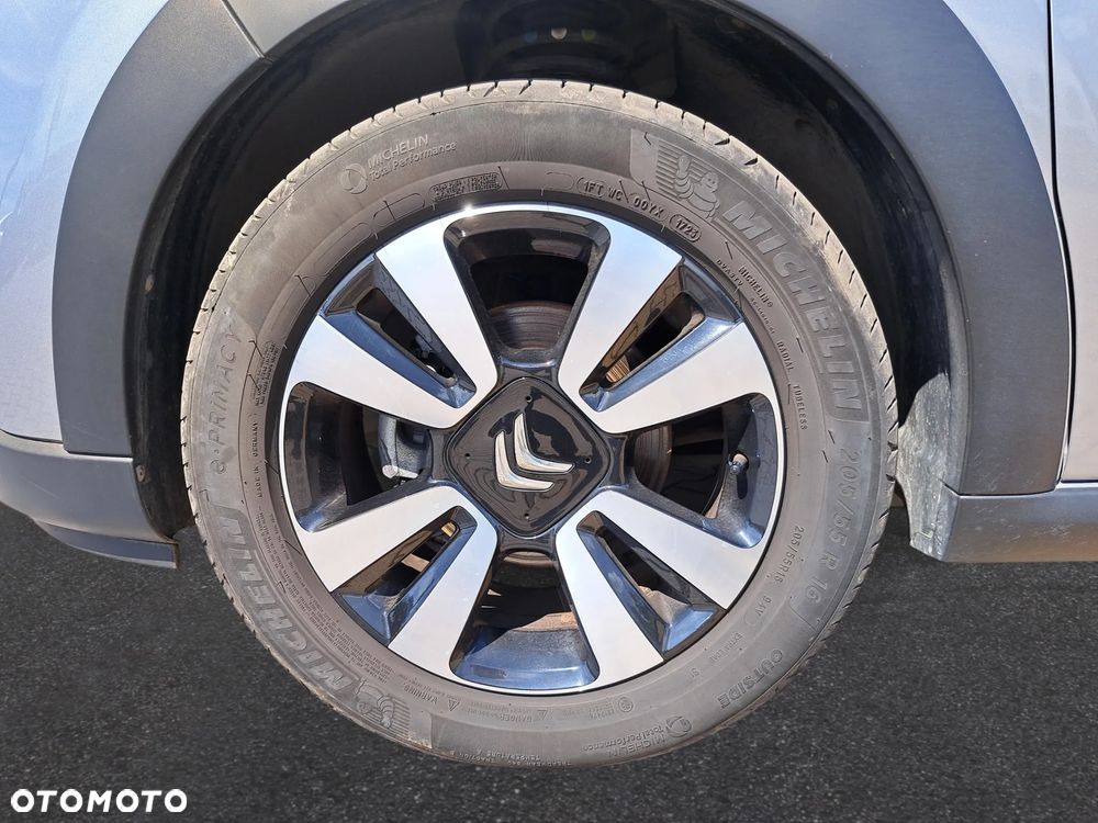 Citroën C3 1.2 PureTech Shine - 10