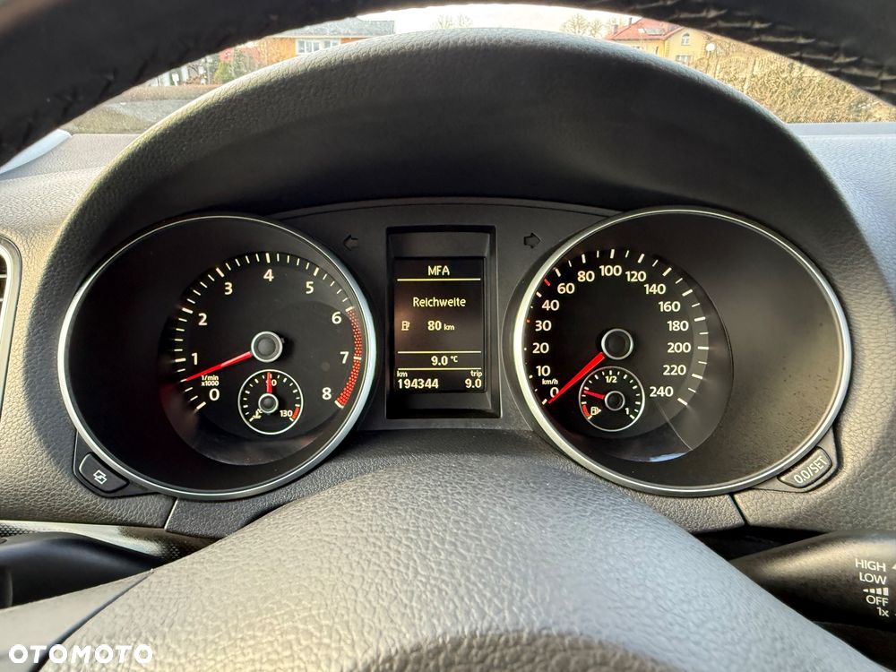 Volkswagen Golf 1.6 Comfortline - 30