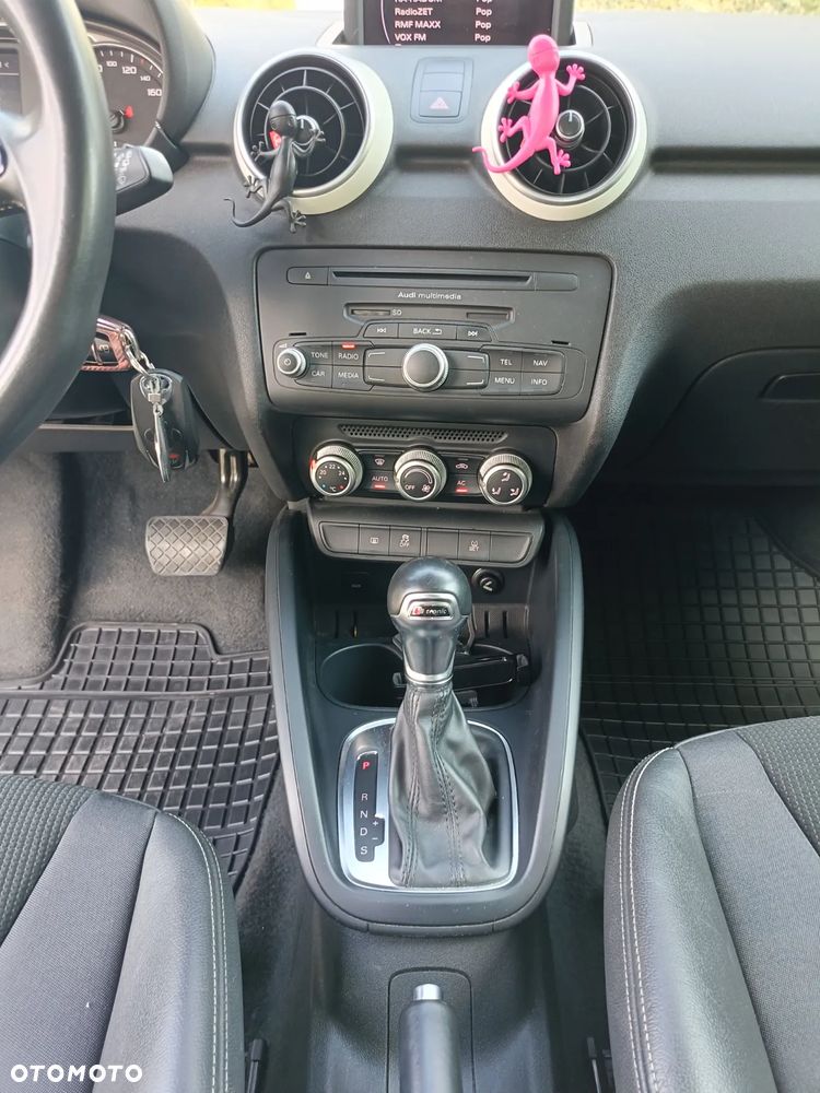 Audi A1 1.6 TDI Attraction S tronic - 16