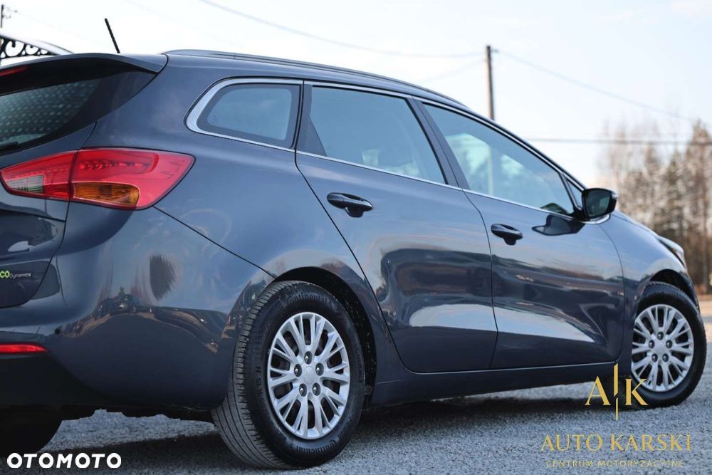 Kia Ceed - 13
