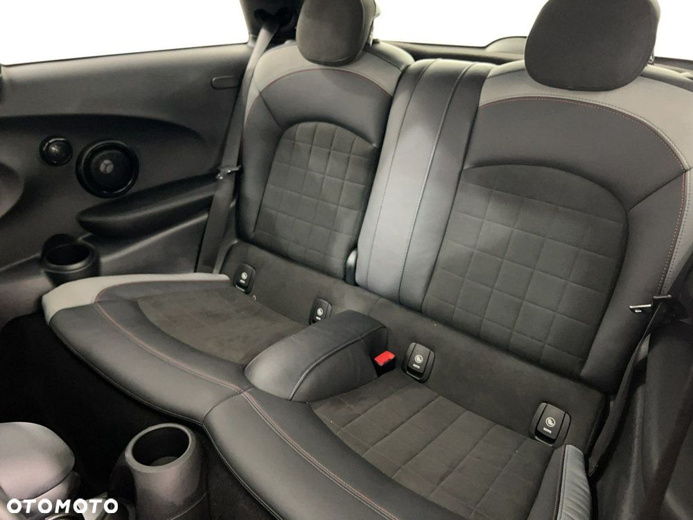 MINI John Cooper Works - 12