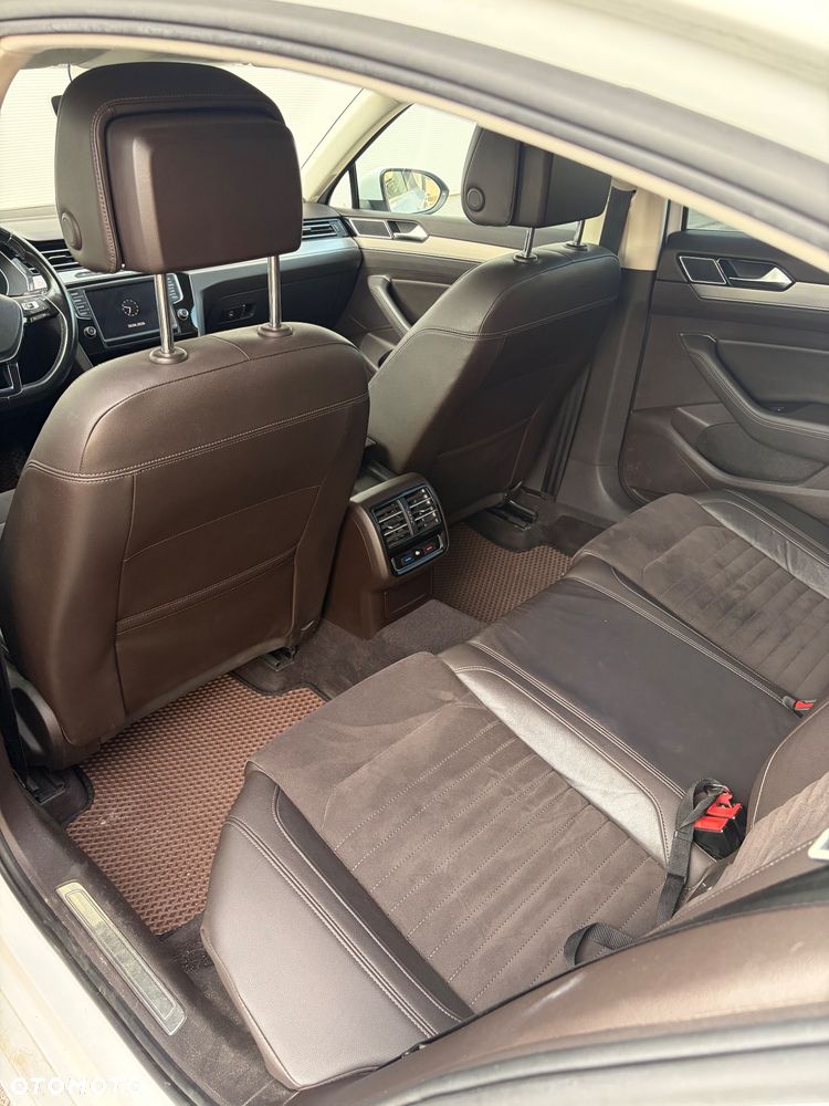 Volkswagen Passat 1.8 TSI (BlueMotion Technology) DSG Highline - 11