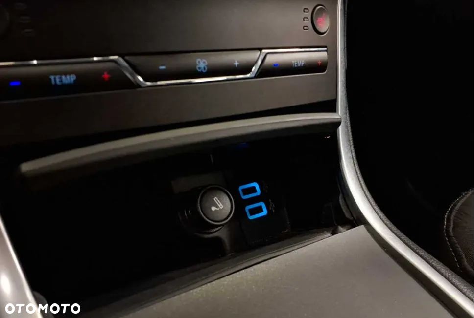 Ford S-Max 2.5 Duratec FHEV TITANIUM - 14