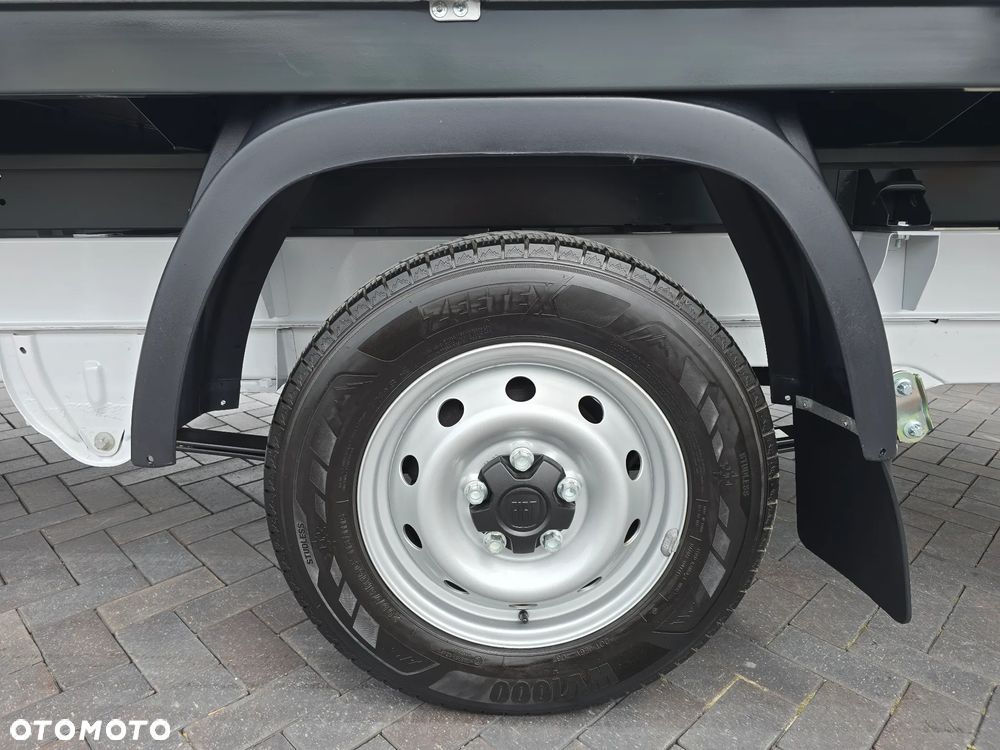 Fiat DUCATO MAXI 1435Kg Ładownoś 8-PALET 140KM SALON PL 50 Tyś Km SERWIS DO OSTANIEGO Km STAN JAK NOWY TEMPOMAT KLIMA RADION DOTYKOWE OPONY ZIMA LATO - 20