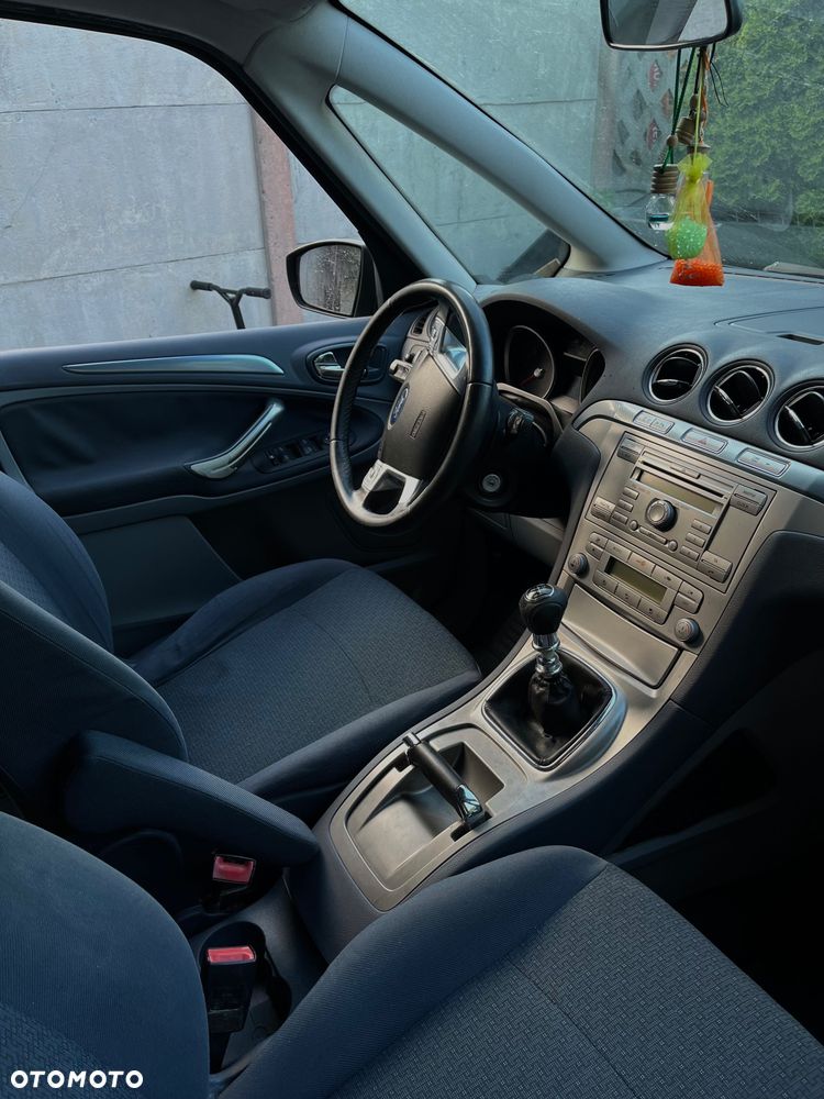 Ford Galaxy - 5