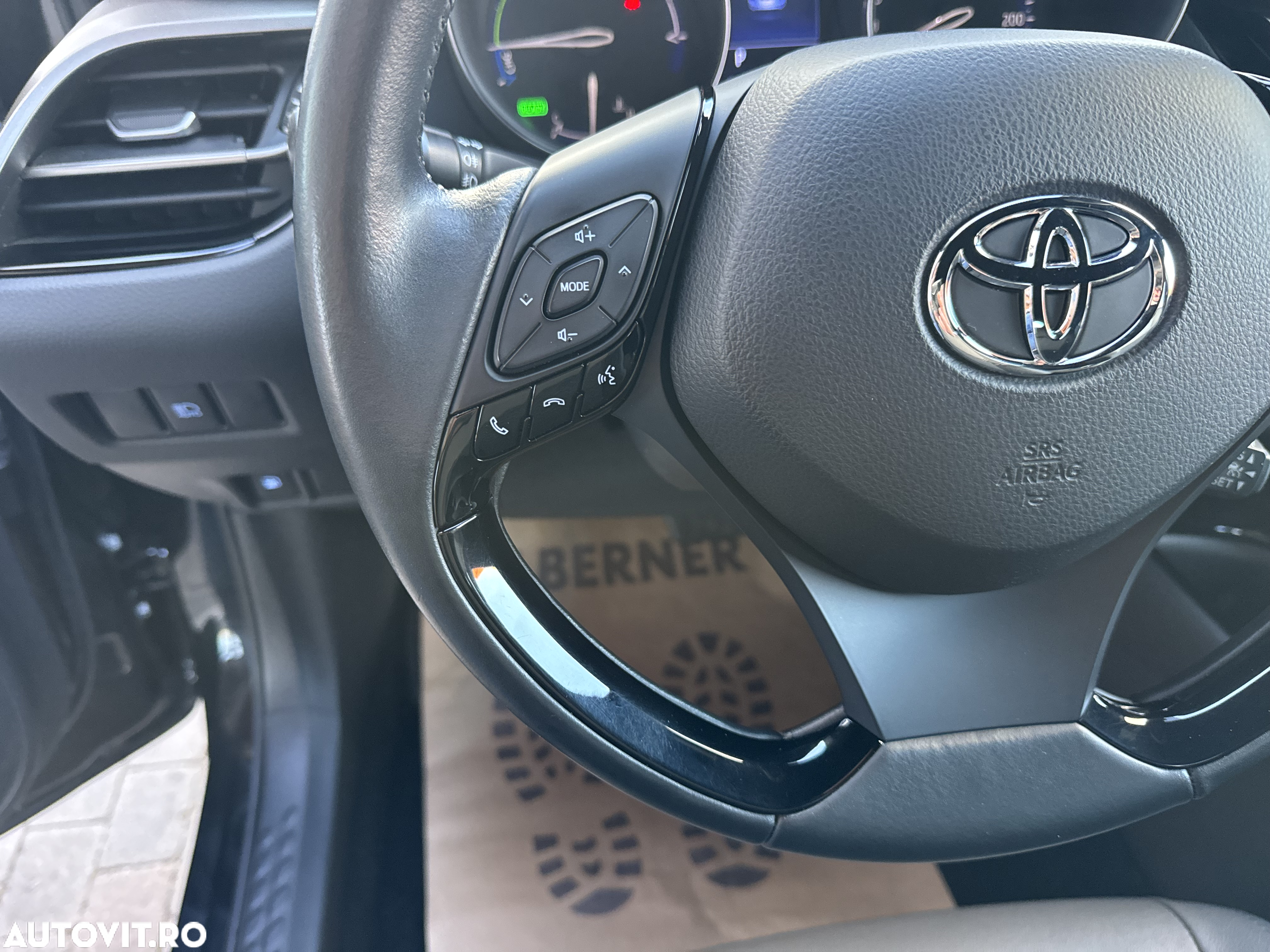 Toyota C-HR 1.8 HSD 122 CP 4x2 CVT Style - 6