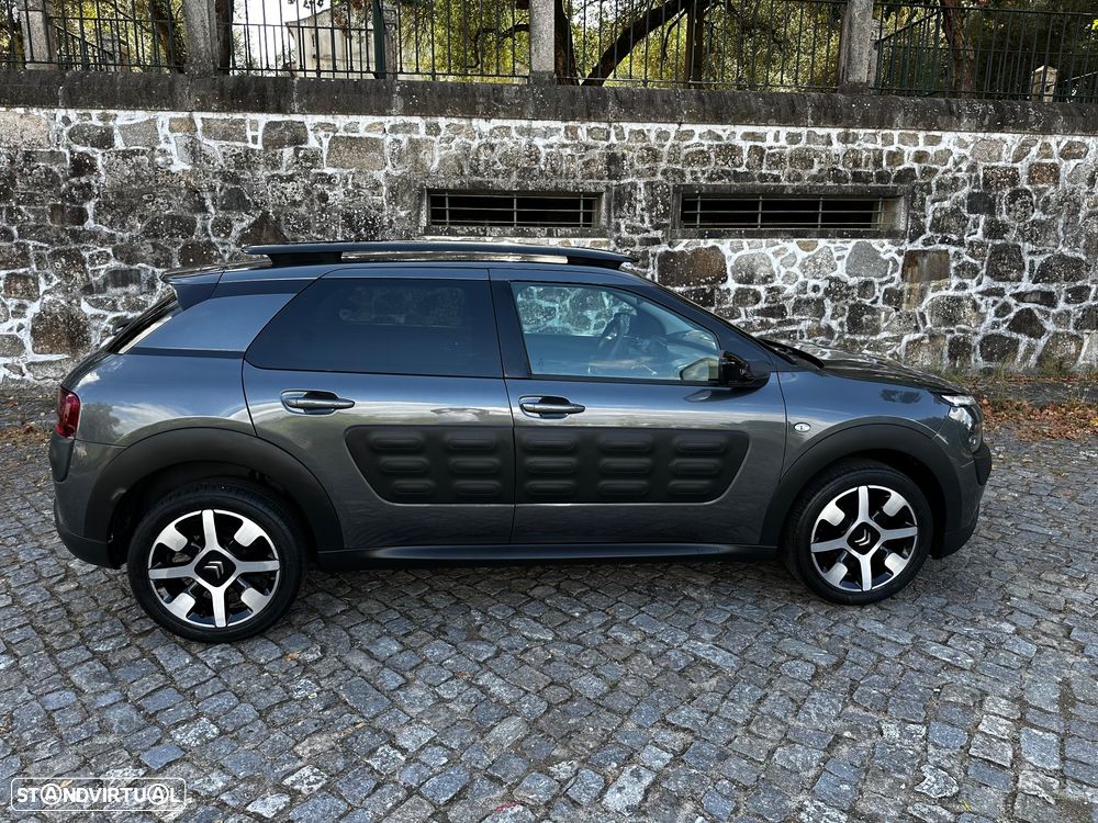 Citroën C4 Cactus 1.2 PureTech Feel — fotografia 12