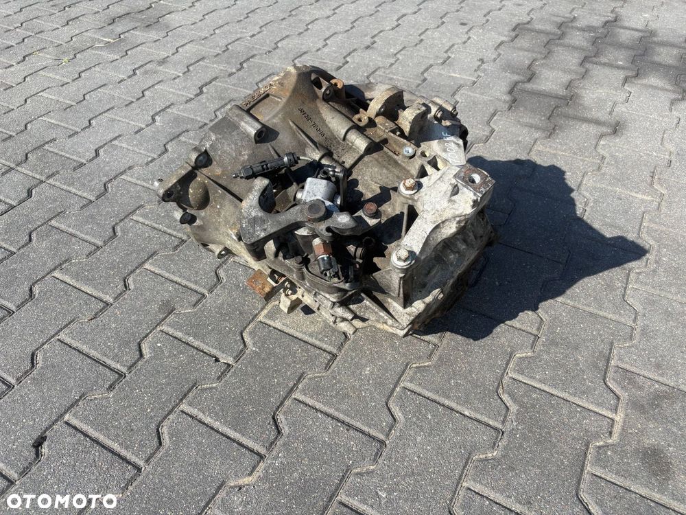 SKRZYNIA BIEGÓW 2.0 D 8G9R7002PF VOLVO V50 2008 - 1