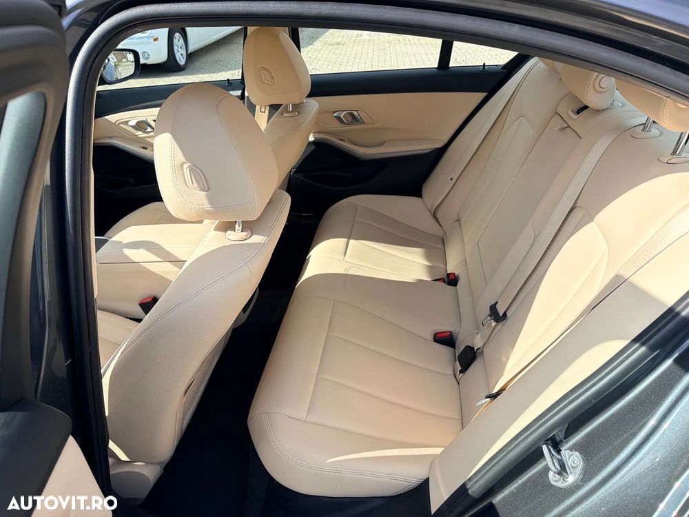 BMW Seria 3 318d Aut. Advantage - 13