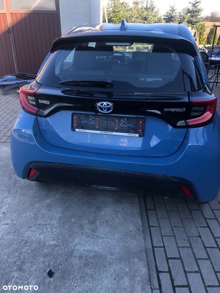 Toyota Yaris - 4