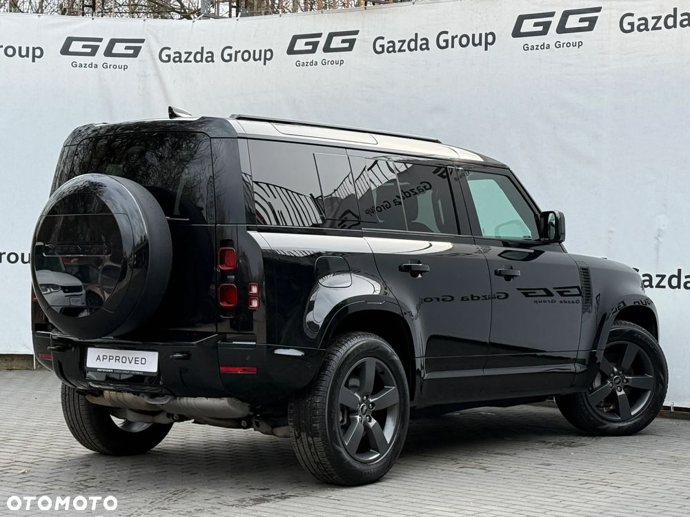 Land Rover Defender 110 D300 X-Dynamic HSE - 6