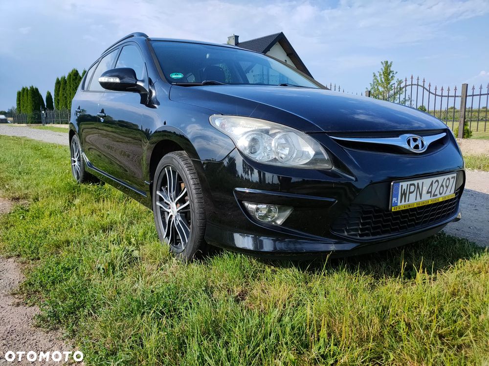 Hyundai i30 1.4 Base + - 3
