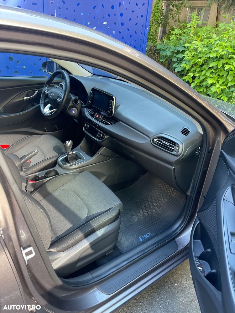 Hyundai i30 1.5 110CP M/T Comfort - 9