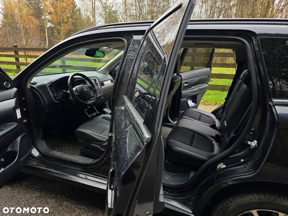 Mitsubishi Outlander - 18