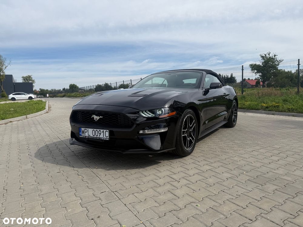 Ford Mustang - 2