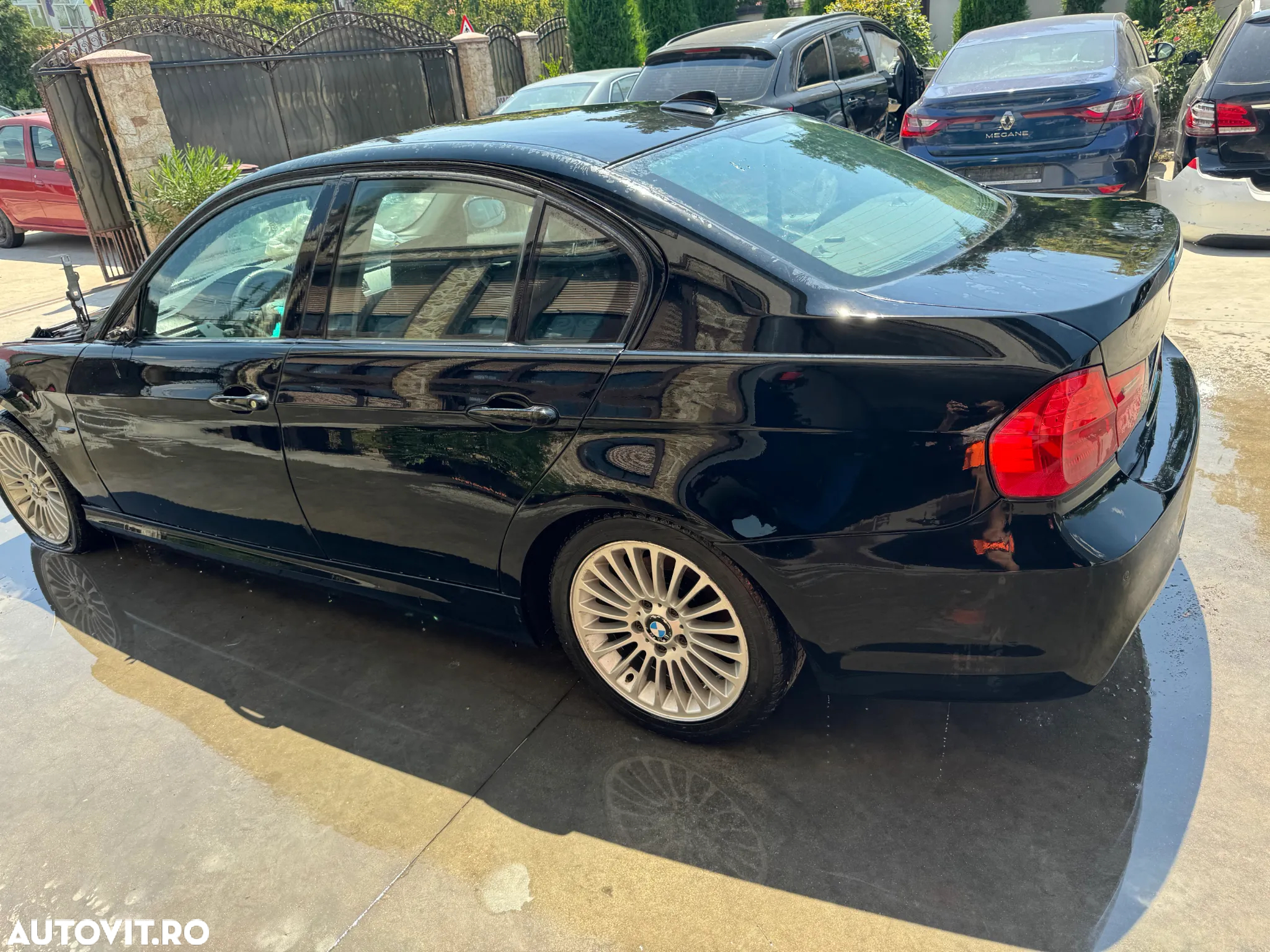 Dezmembram BMW E90 318d  Facelift 2008-2013 N47D20C - 5