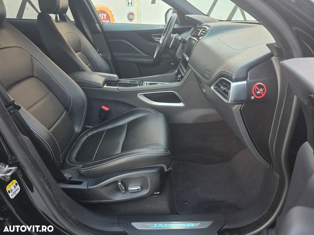 Jaguar F-Pace 20d AWD Aut. R-Sport - 12