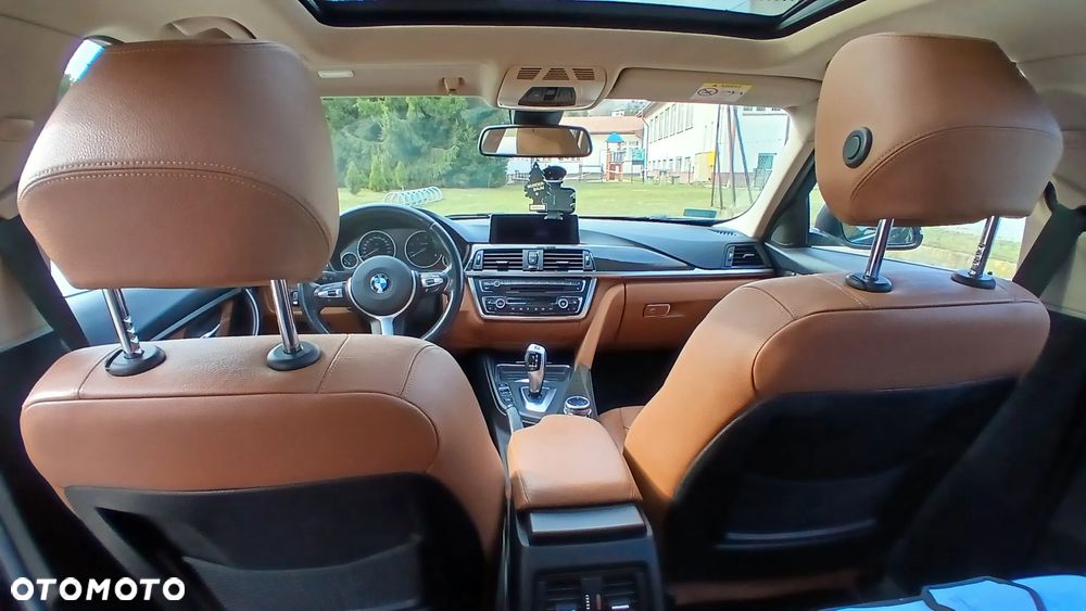 BMW Seria 3 330d Sport-Aut Luxury Line - 30