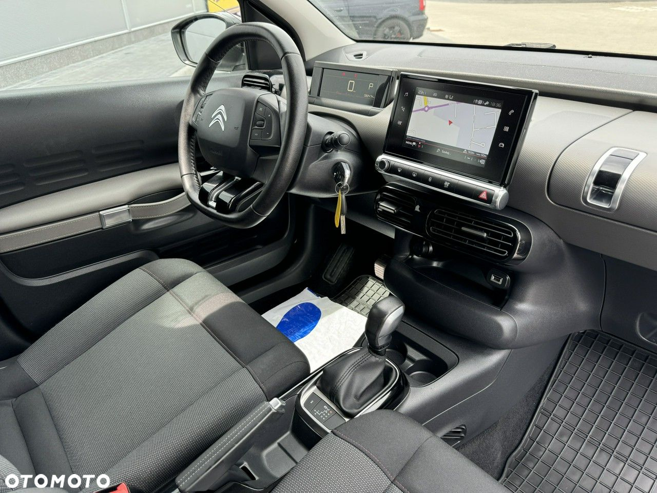 Citroën C4 Cactus PureTech 110 Stop&Start EAT6 Shine - 32