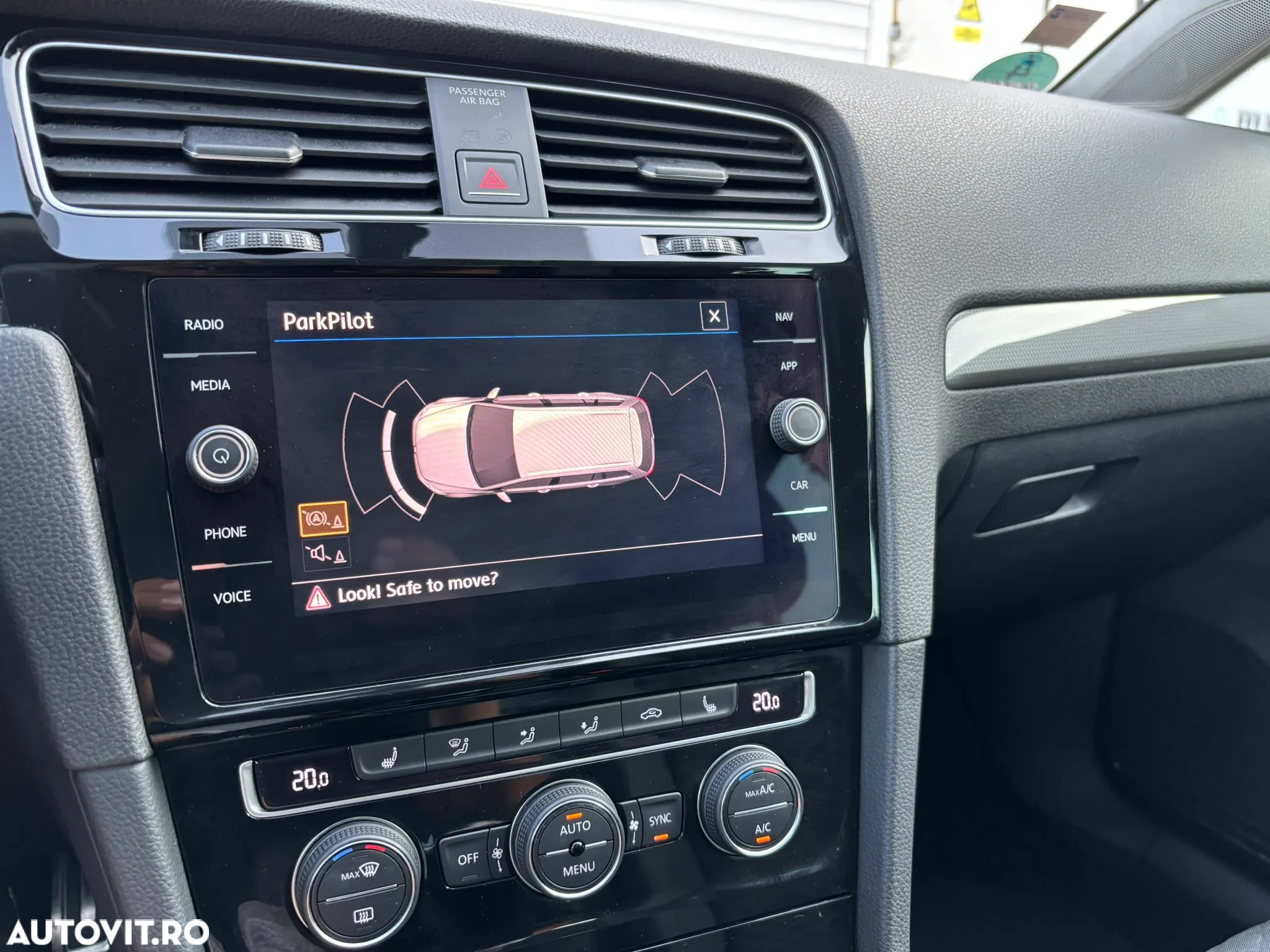 Volkswagen Golf 1.0 TSI Life - 26