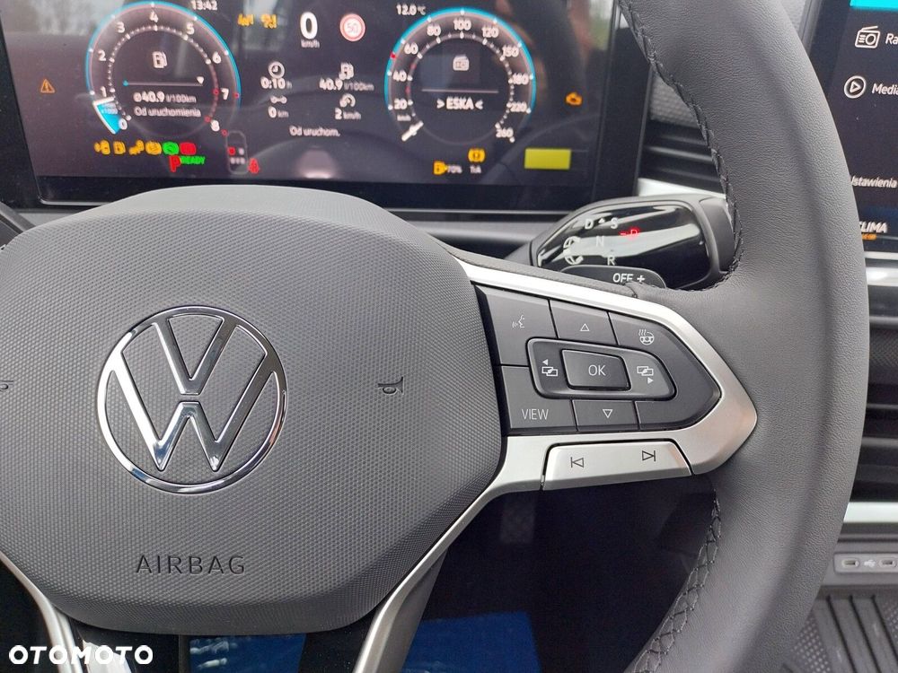 Volkswagen T-Roc - 10