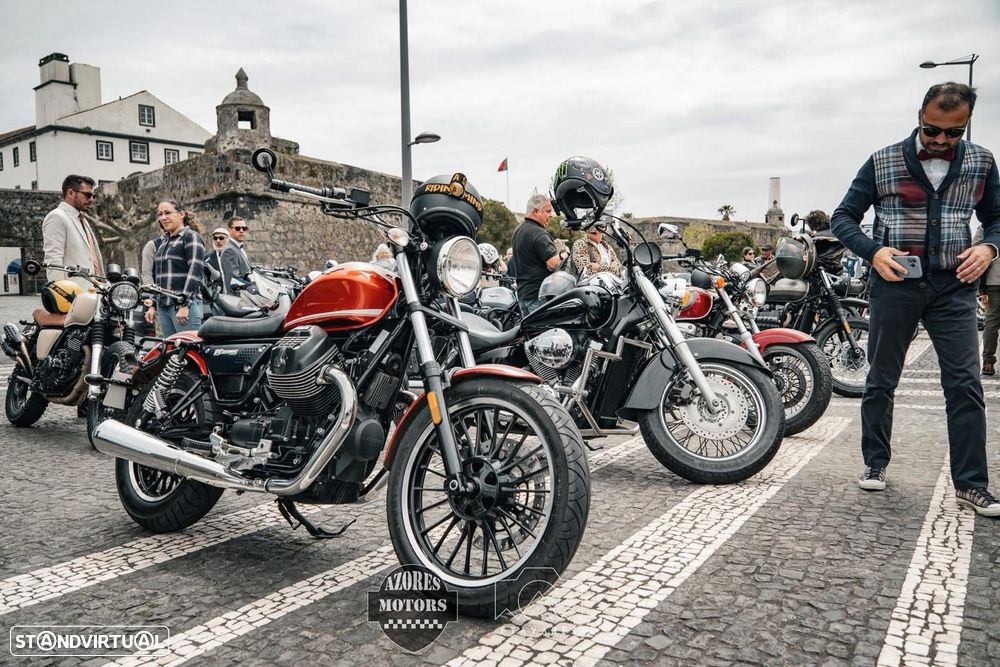 Moto Guzzi V9 Roamer - 4