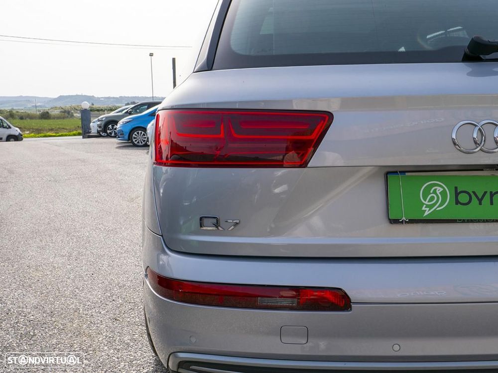 Audi Q7 3.0 TDI e-tron quattro tiptronic — fotografia 14