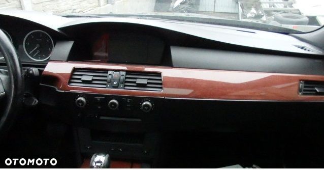 BMW E60 E61 KOKPIT KONDOLA DESKA EUROPA PRZED LIFT NA KLICZUK - 1