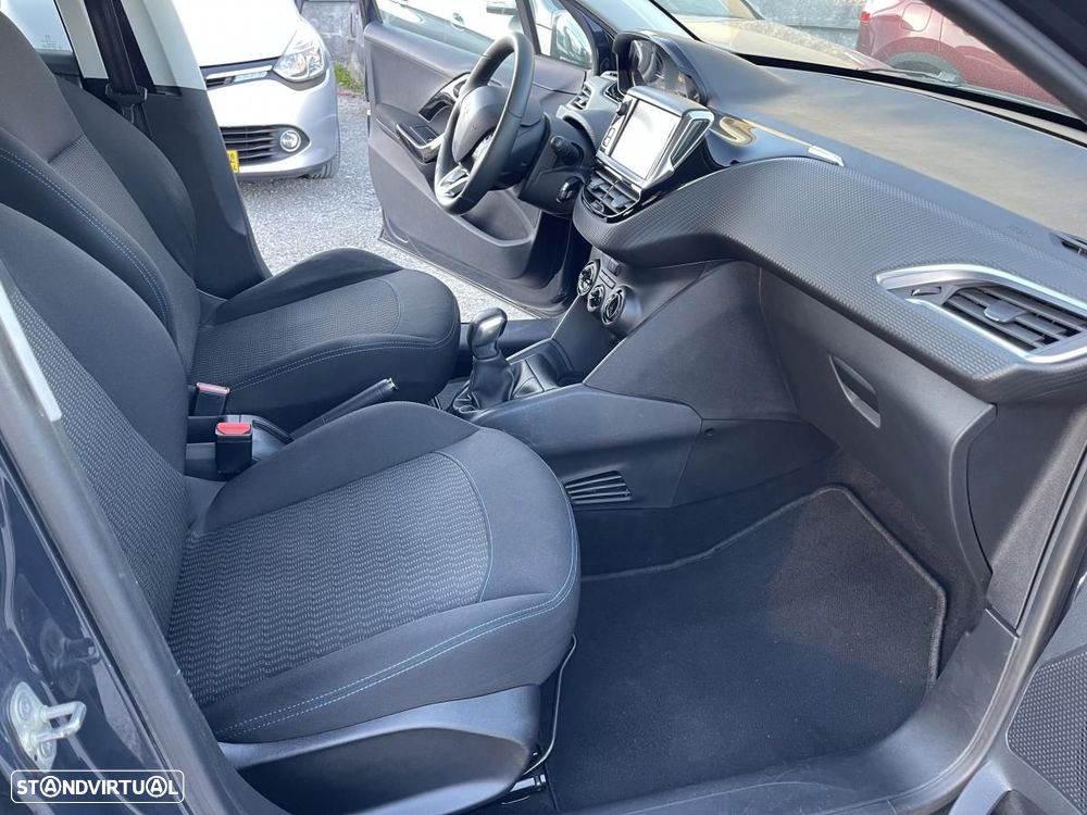 Peugeot 208 1.2 PureTech Style - 20