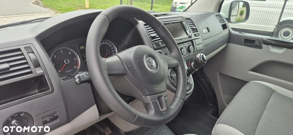 Volkswagen Transporter T5 TDI L1H1 - 11