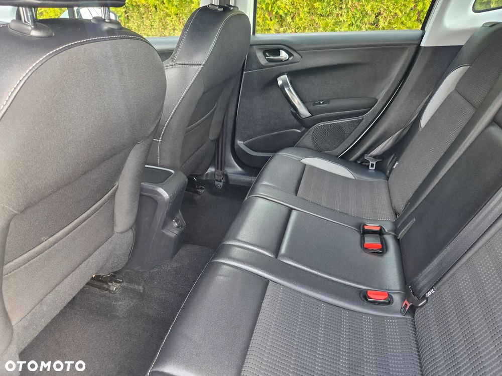 Peugeot 2008 PureTech 110 Stop&Start Urban Move - 14