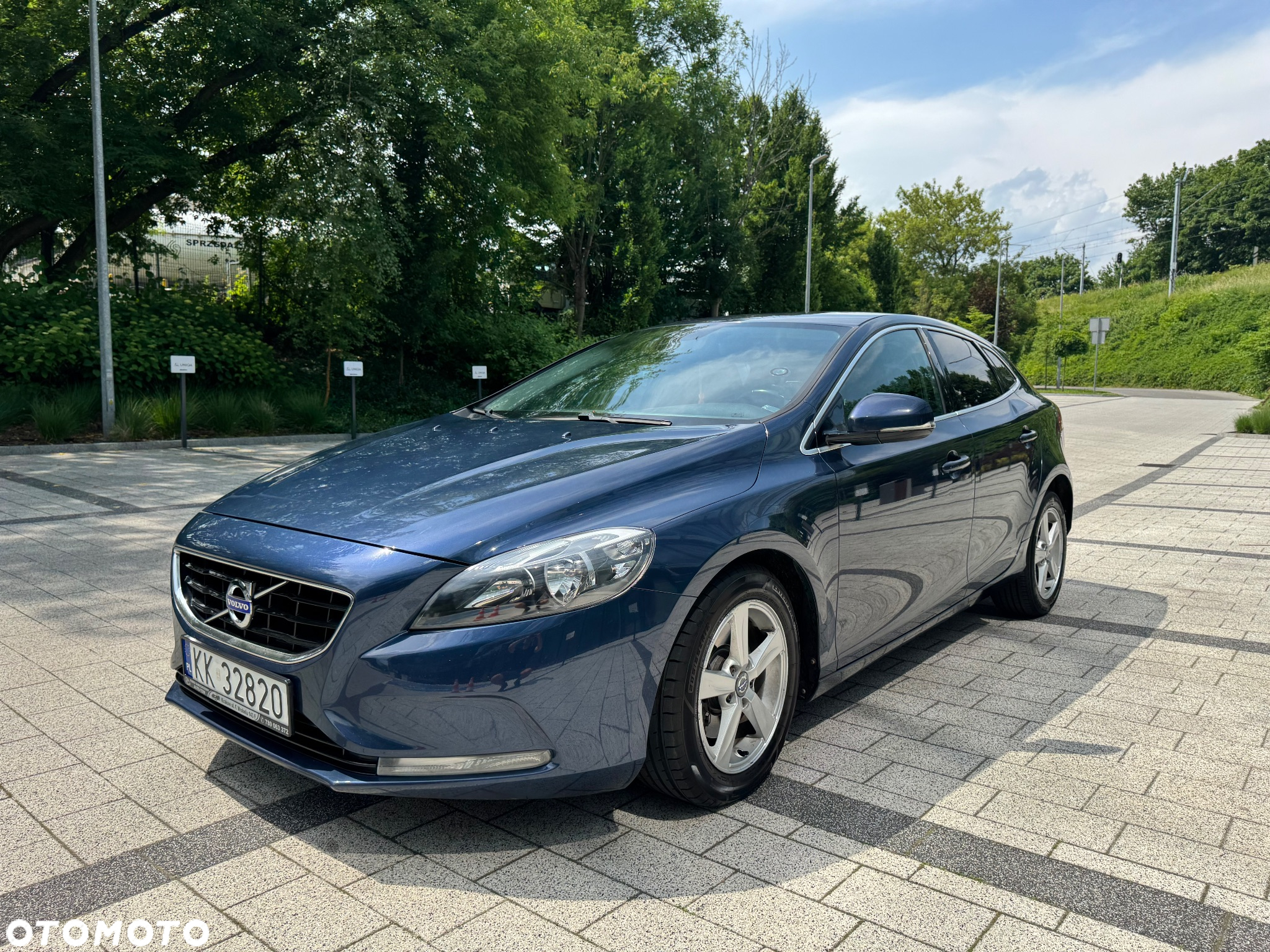 Volvo V40 D2 Momentum - 9