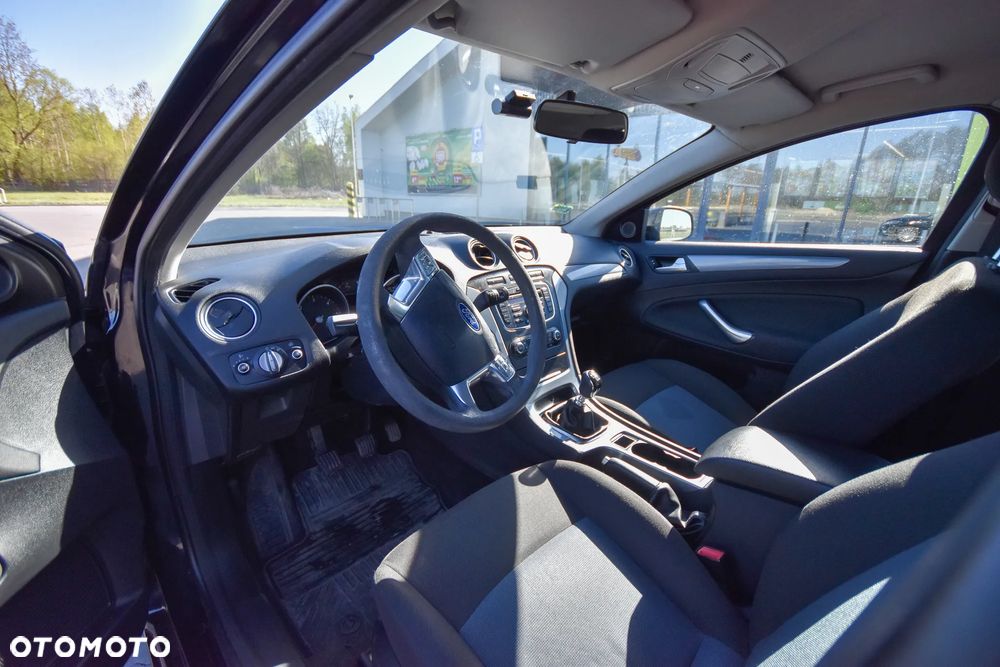 Ford Mondeo 2.0 TDCi Trend - 8