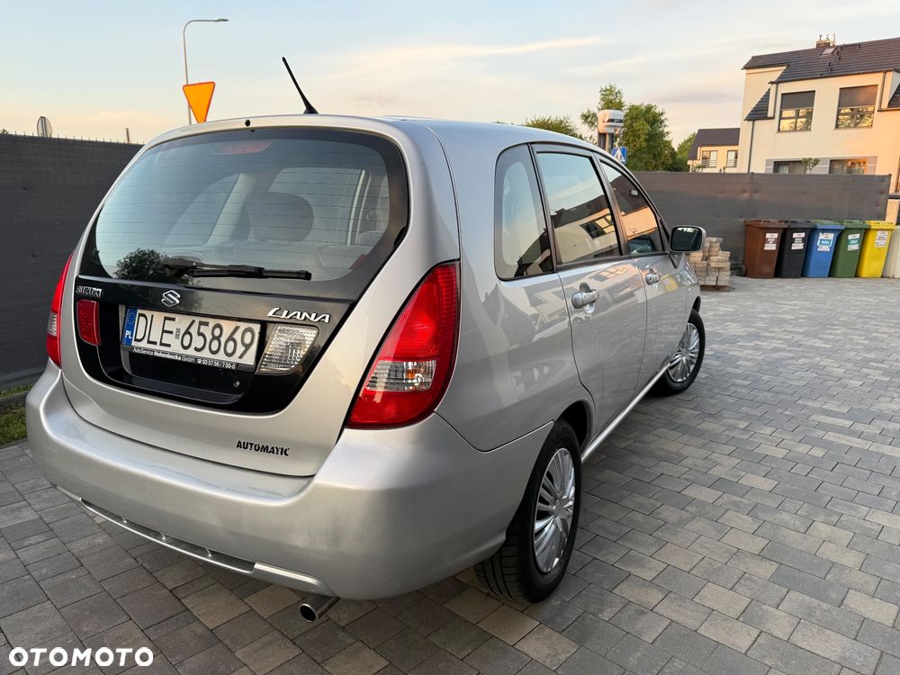 Suzuki Liana - 3