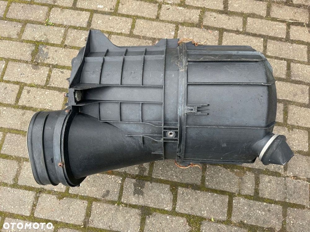 Obudowa filtra powietrza Mercedes Atego Axor A9585200353