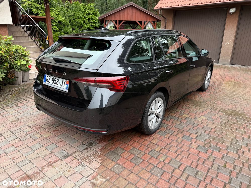 Skoda Octavia 2.0 TDI DSG Tour - 3