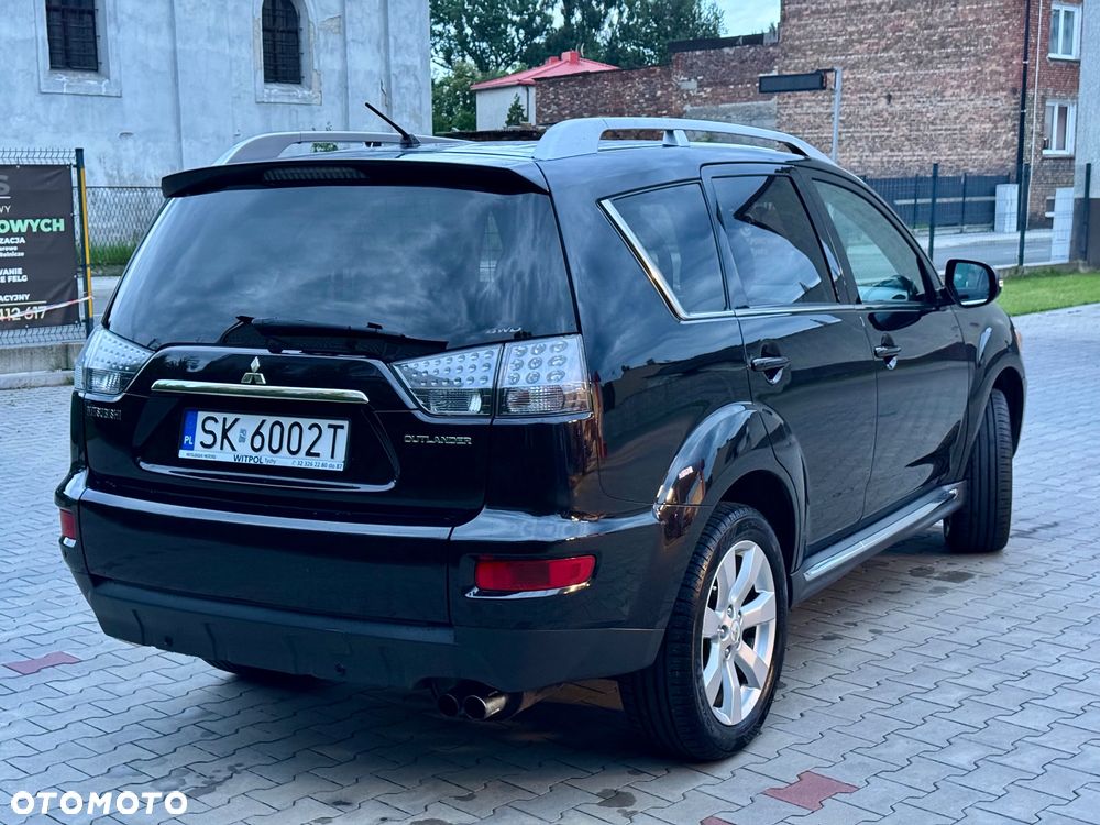 Mitsubishi Outlander 2.0 DID Intense + - 11