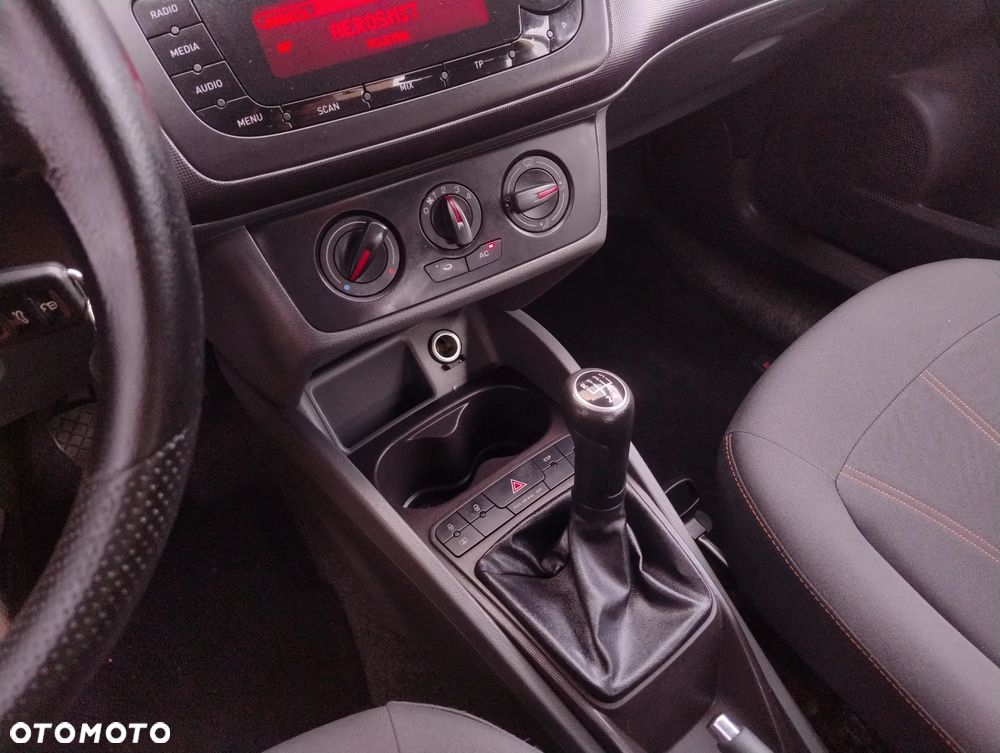 Seat Ibiza 1.4 16V Style - 16