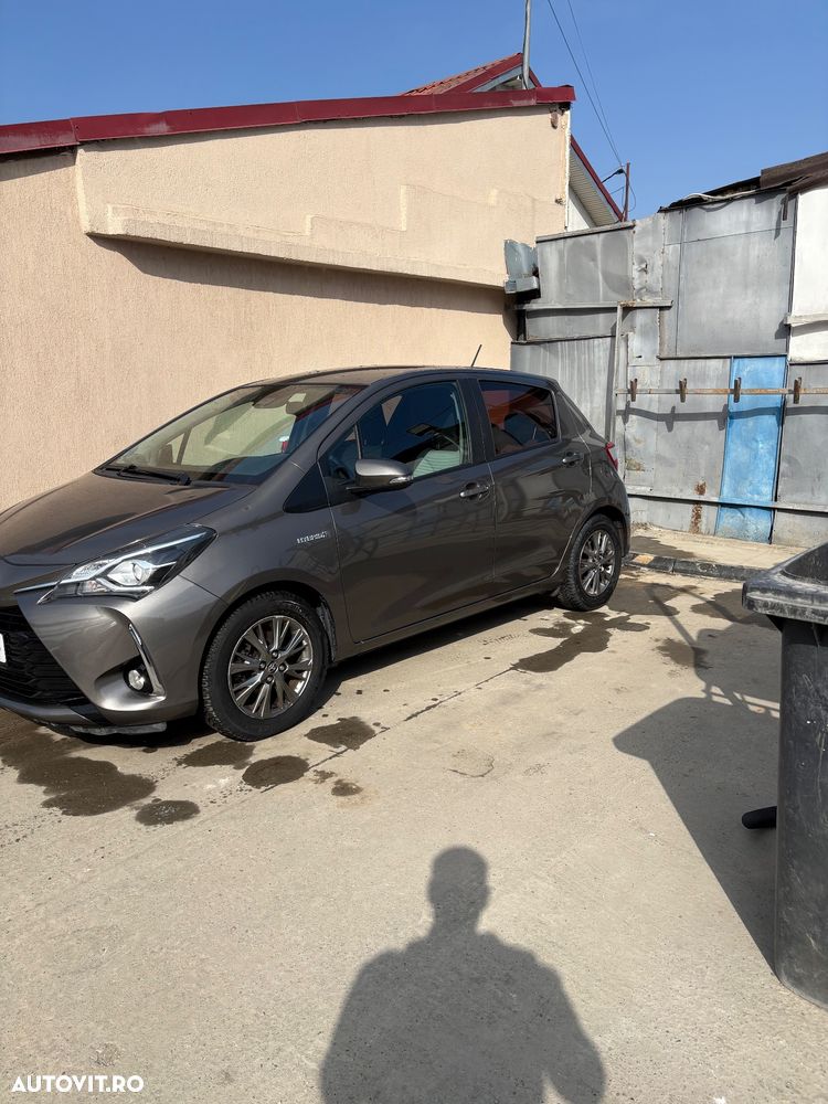 Toyota Yaris 1.5 VVT-i HSD Active - 4