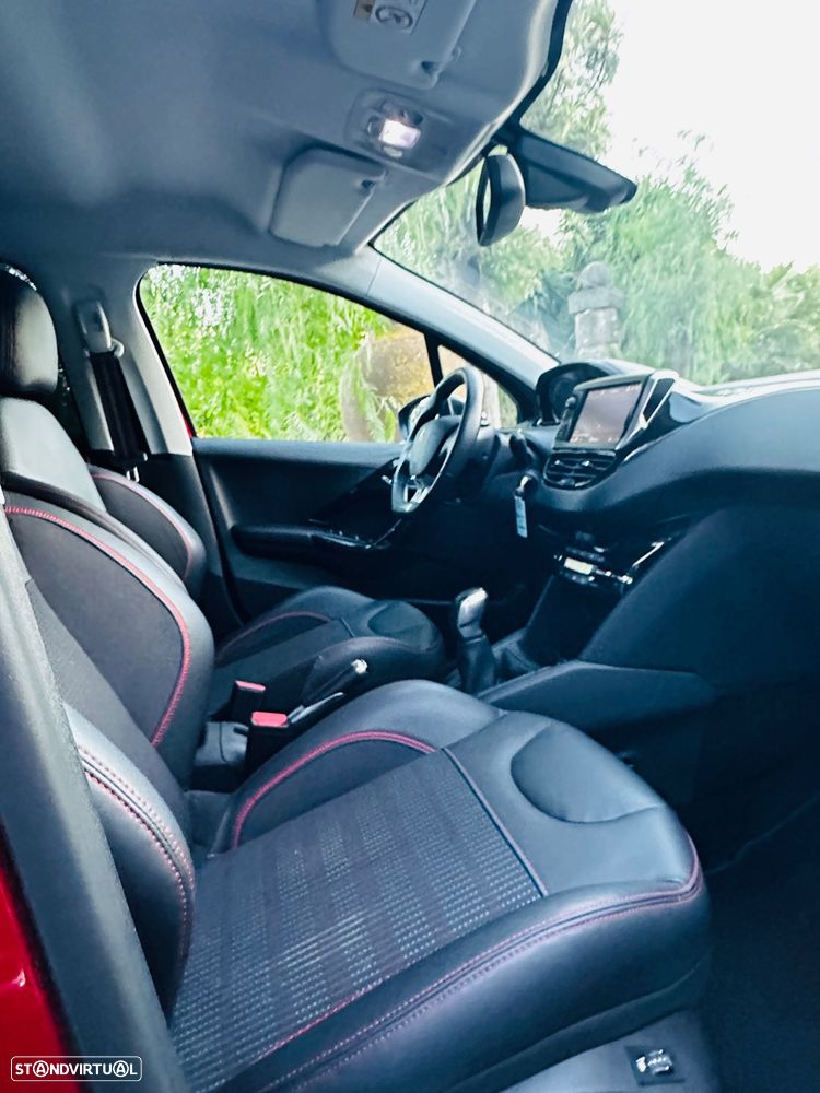 Peugeot 208 1.2 PureTech GT Line - 15