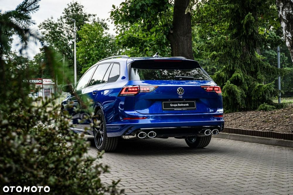 Volkswagen Golf - 22